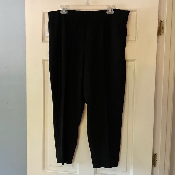 Aritzia Babaton Conan Cropped Pant Black Crepe Trousers Mid Rise Slim Fit 16 NWT - Picture 6 of 15